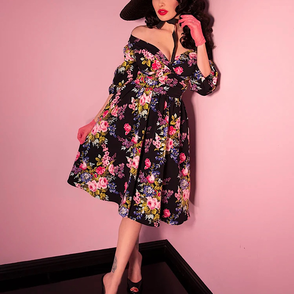 Bawdy Cropped Blouse in Black Vintage Floral - Vixen by Micheline Pitt 🖤